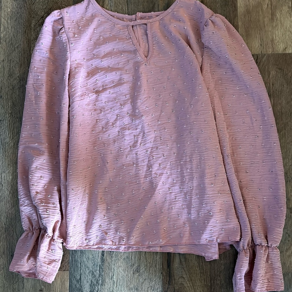 Women’s dress shirt